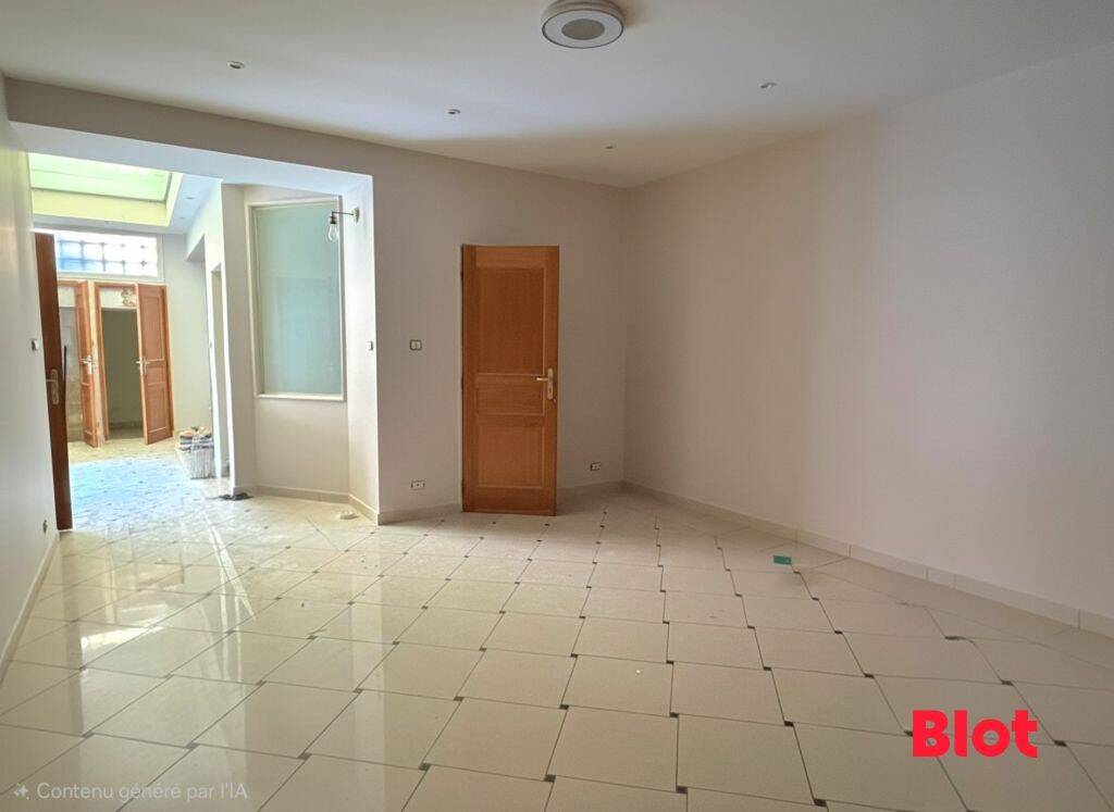 Appartement 4 pièces 92 m² · à Fougères · 91,9 m² · 855 €