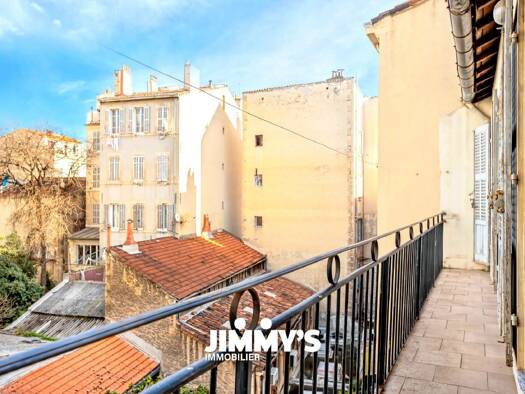 Appartement à vendre 390 000 € 4 pièces 2 chambres 104,3 m² Étage 4/5 Le chapitre Marseille 1er arrondissement 13001