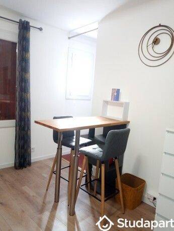 Appartement 1 pièce 25 m² · à Nîmes · 25 m² · 430 €/mois
