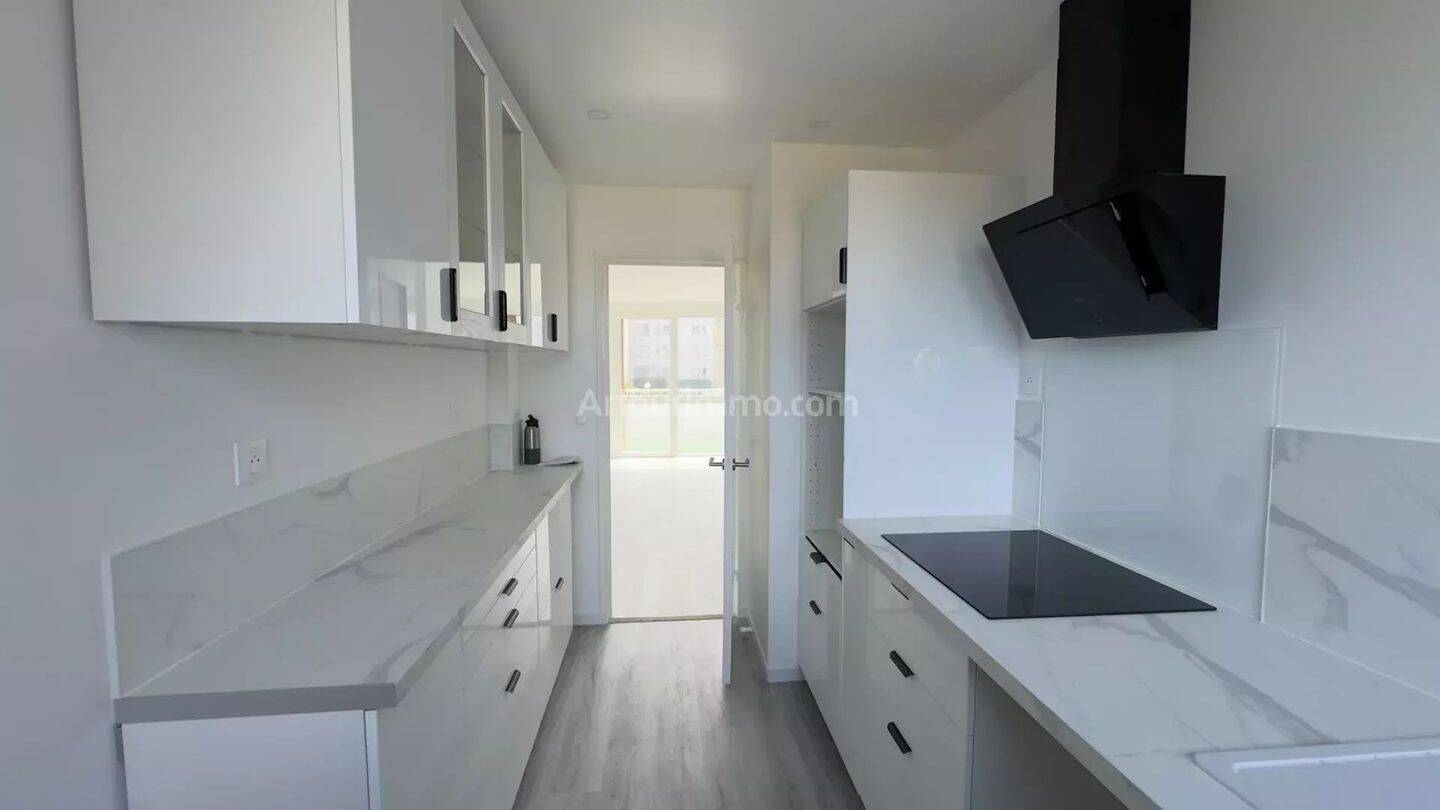 Appartement 5 pièces 87 m² · à Saint-Fargeau-Ponthierry · 87 m² · 1 200 €/mois