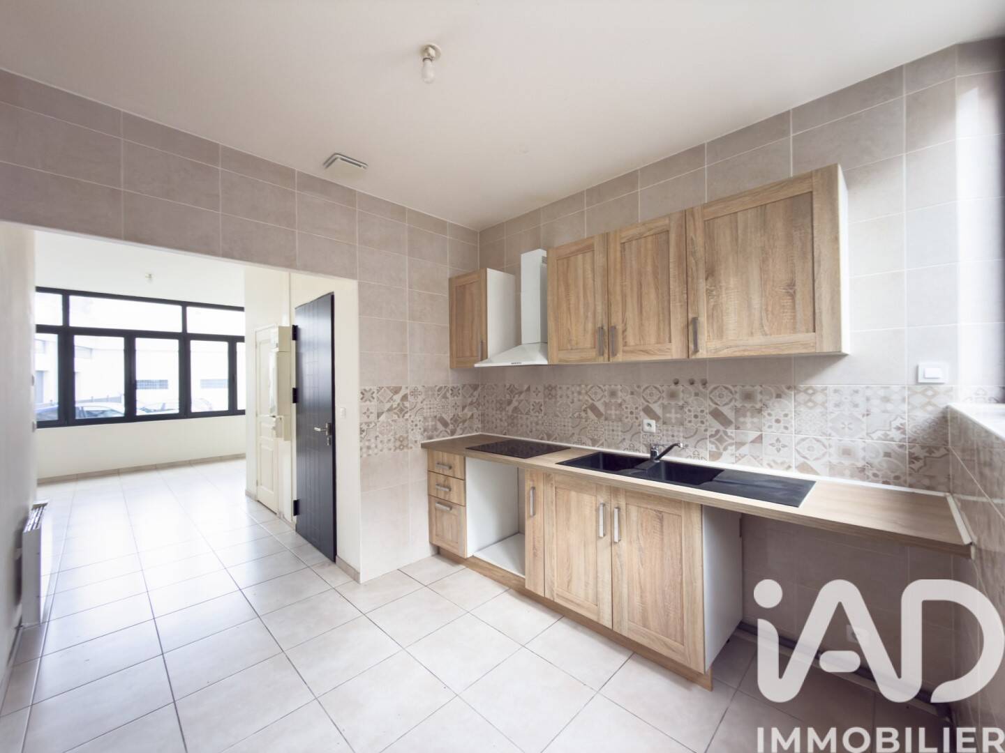Appartement 3 pièces 75 m² · à Elbeuf · 75 m² · 94 000 €