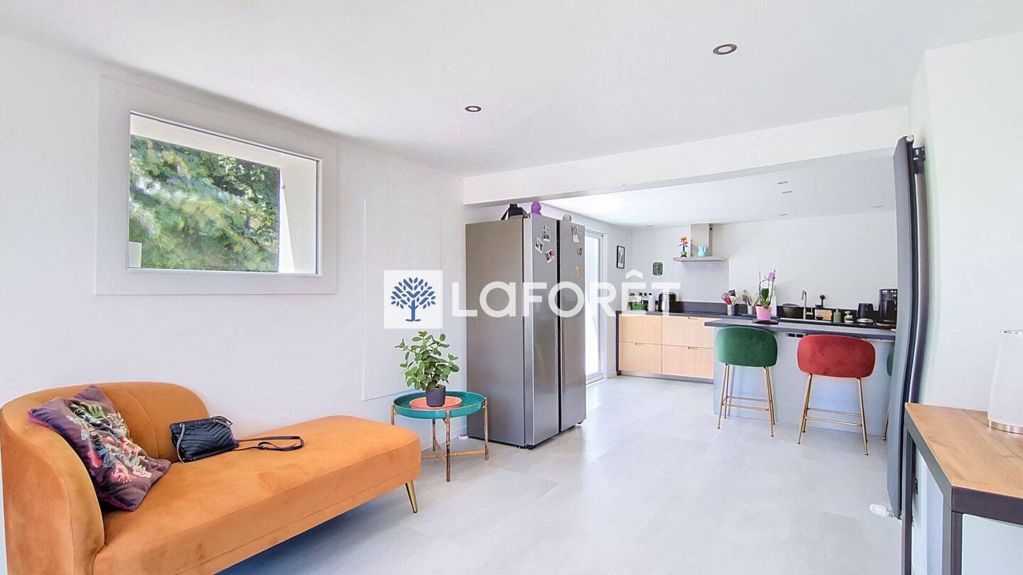 Maison 6 pièces 146 m² · à Beynost · 146 m² · 1 850 €