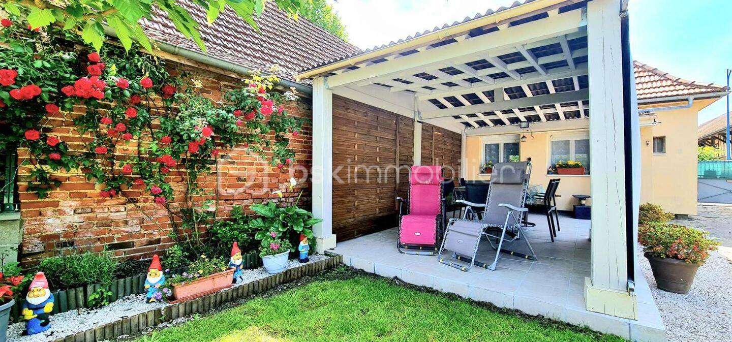 Maison 6 pièces 120 m² · à Frontenard · 120 m² · 149 000 €