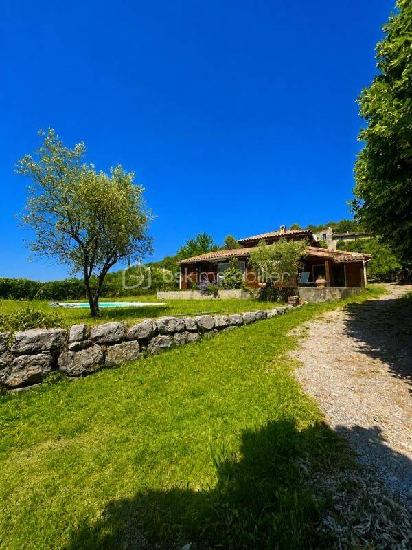 Maison 7 pièces 134 m² · à Châteauneuf-de-Bordette · 134 m² · 350 000 €