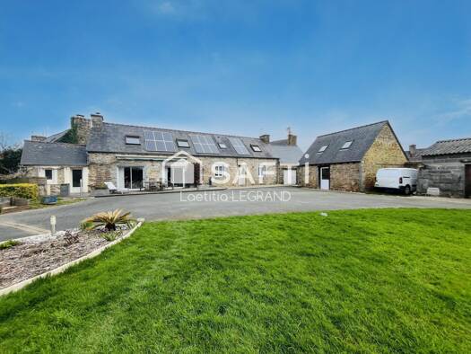Maison à vendre 276 000 € 6 pièces 4 chambres 111 m² 3 562 m² de terrain Bégard 22140