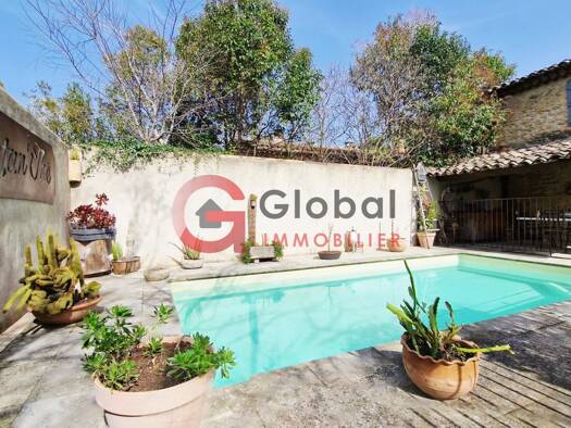 Maison à vendre 609 000 € 8 pièces 5 chambres 213,7 m² 300 m² de terrain Pélissanne 13330