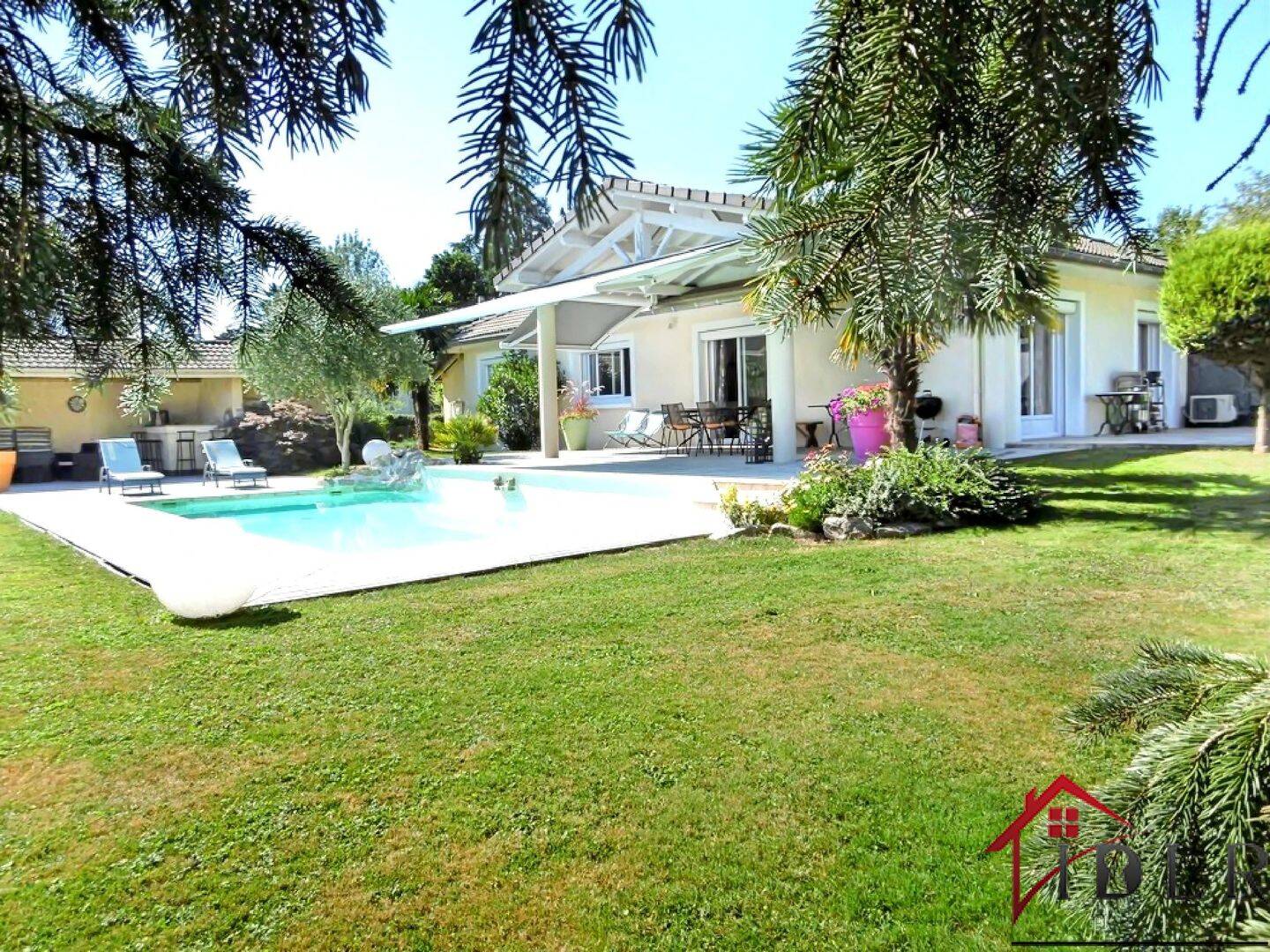 Maison 6 pièces 162 m² · à Ambérieux-en-Dombes · 162 m² · 1 030 000 €