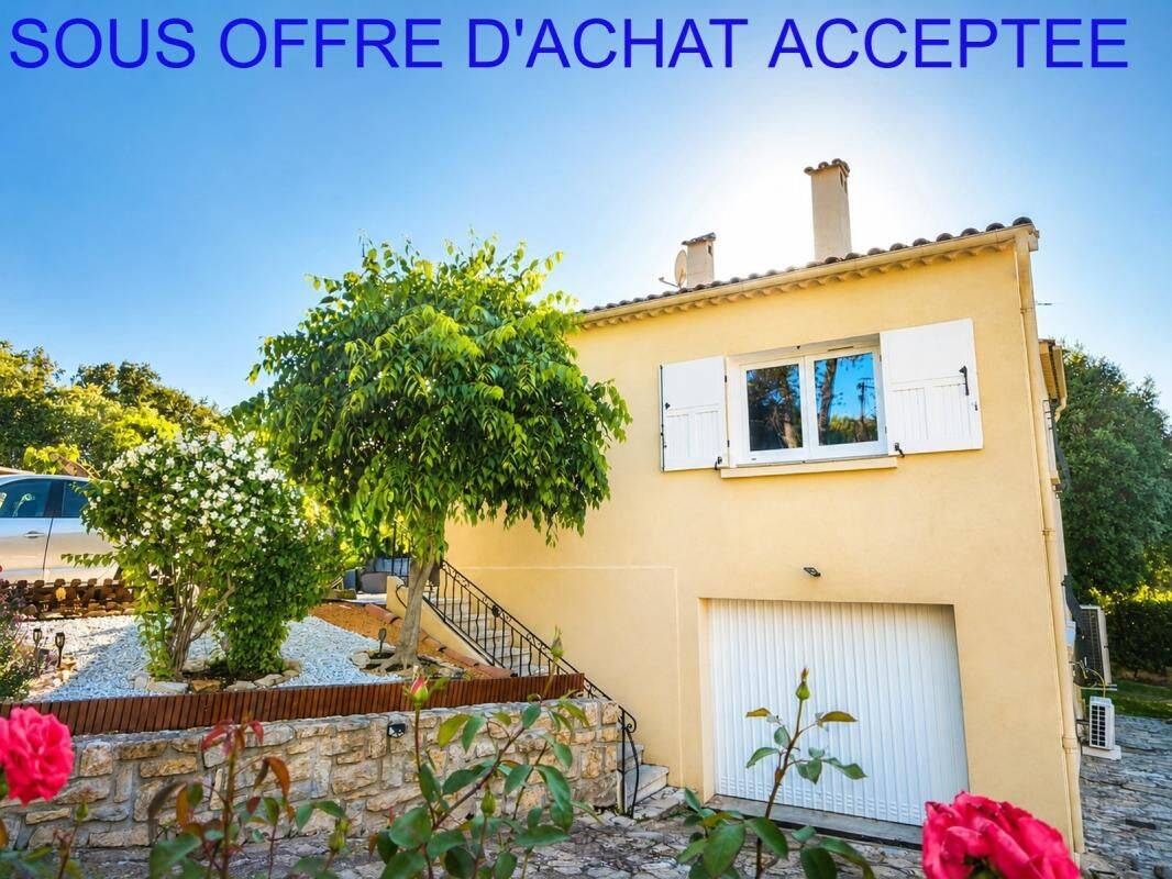 Maison 3 pièces 75 m² · à Carcès · 75 m² · 323 000 €