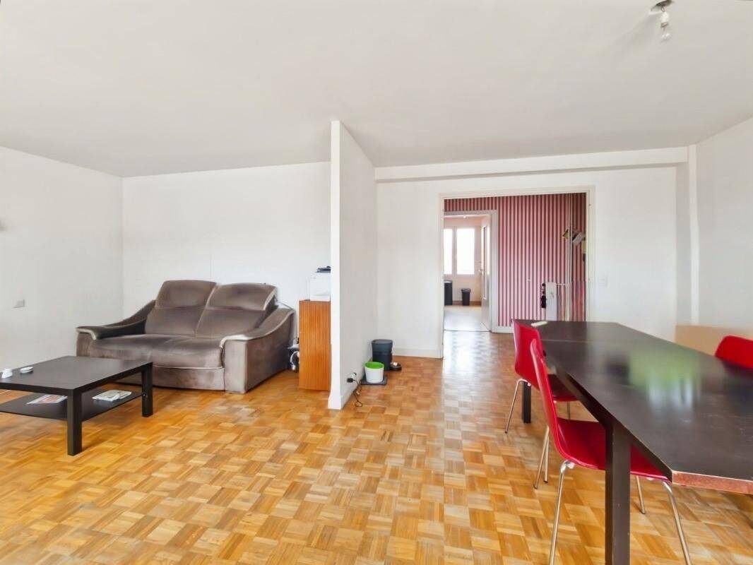 Appartement 5 pièces 94 m² · à Reims · 94,4 m² · 976 €/mois