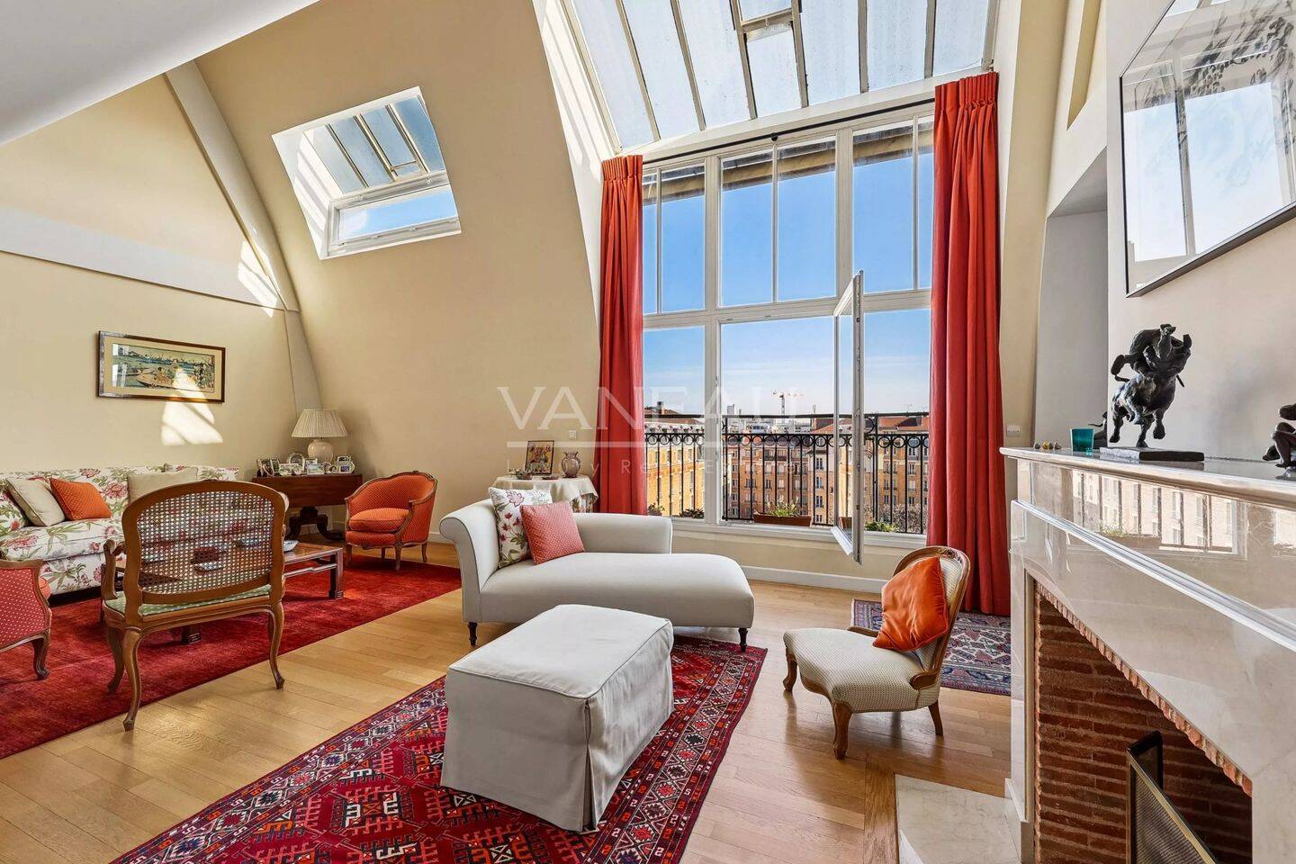 Appartement 4 pièces 117 m² · à Paris 15ème Arrondissement · 117 m² · 290 000 €