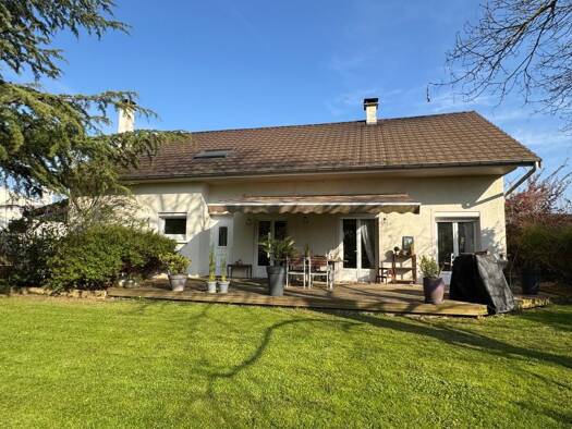 Maison à vendre 320 000 € 5 pièces 4 chambres 182 m² 929 m² de terrain Saint-Étienne-du-Bois 01370