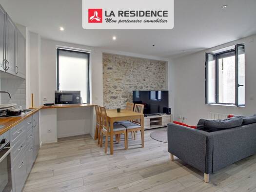 Maison de ville à louer 1 600 € 4 pièces 3 chambres 68 m² Aigremont 78240