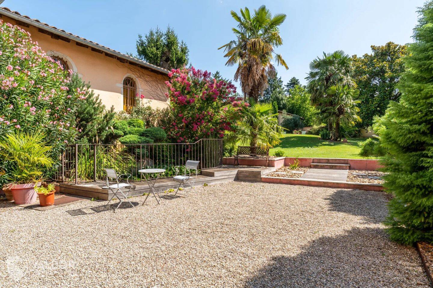 Maison 9 pièces 252 m² · à Fareins · 252,4 m² · 640 000 €