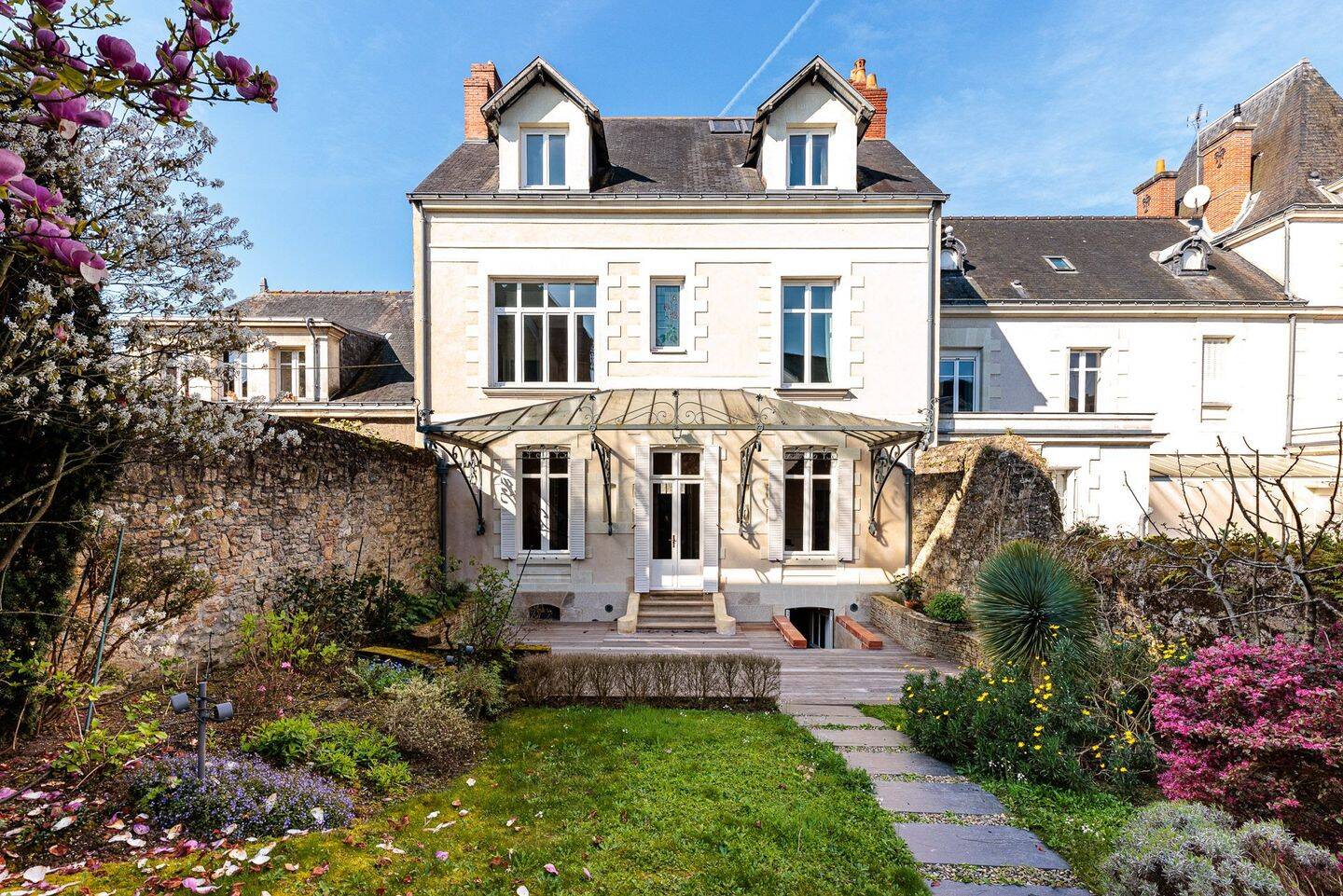 Maison 8 pièces 260 m² · à Nantes · 260 m² · 1 195 000 €