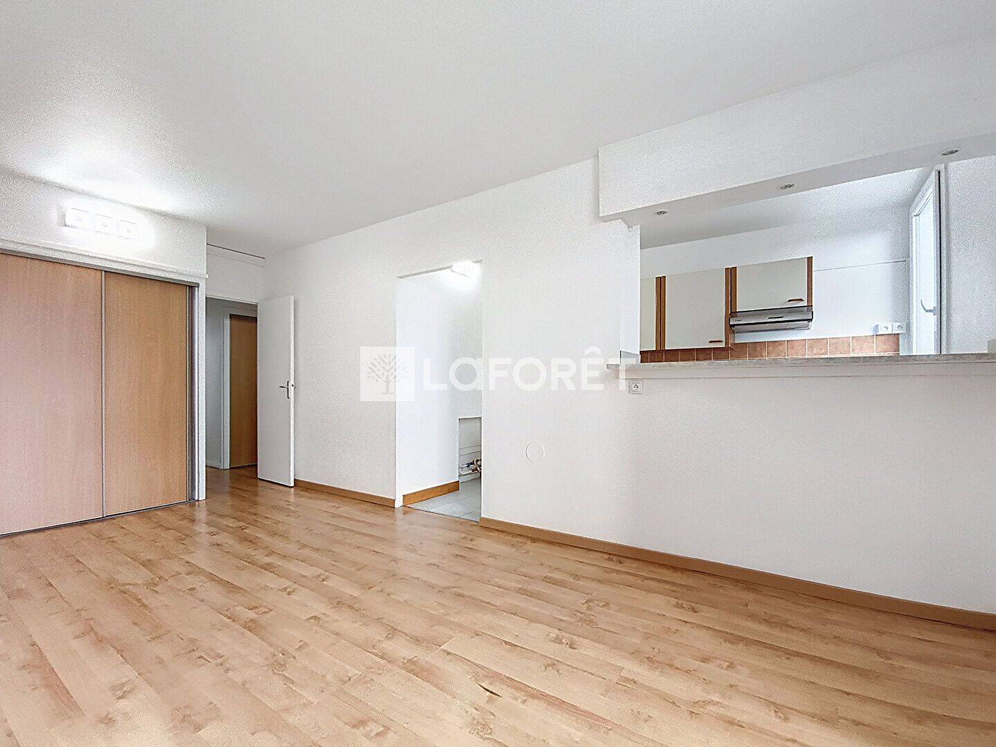 Appartement 3 pièces 55 m² · à Saint-Pierre-lès-Elbeuf · 55,2 m² · 620 €