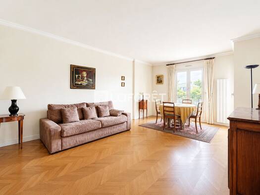 Appartement à vendre 520 000 € 3 pièces 2 chambres 70 m² Étage 2/3 Centre Le Vésinet 78110