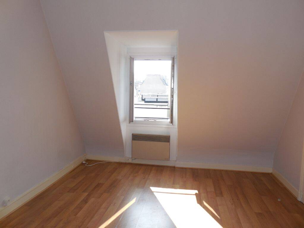 Appartement 1 pièce 14 m² · à Paris 15ème Arrondissement · 13,9 m² · 626 €