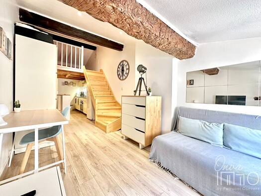 Duplex à vendre 185 000 € 2 pièces 1 chambre 28 m² Étage 6/6 Terreaux Lyon 1er arrondissement 69001