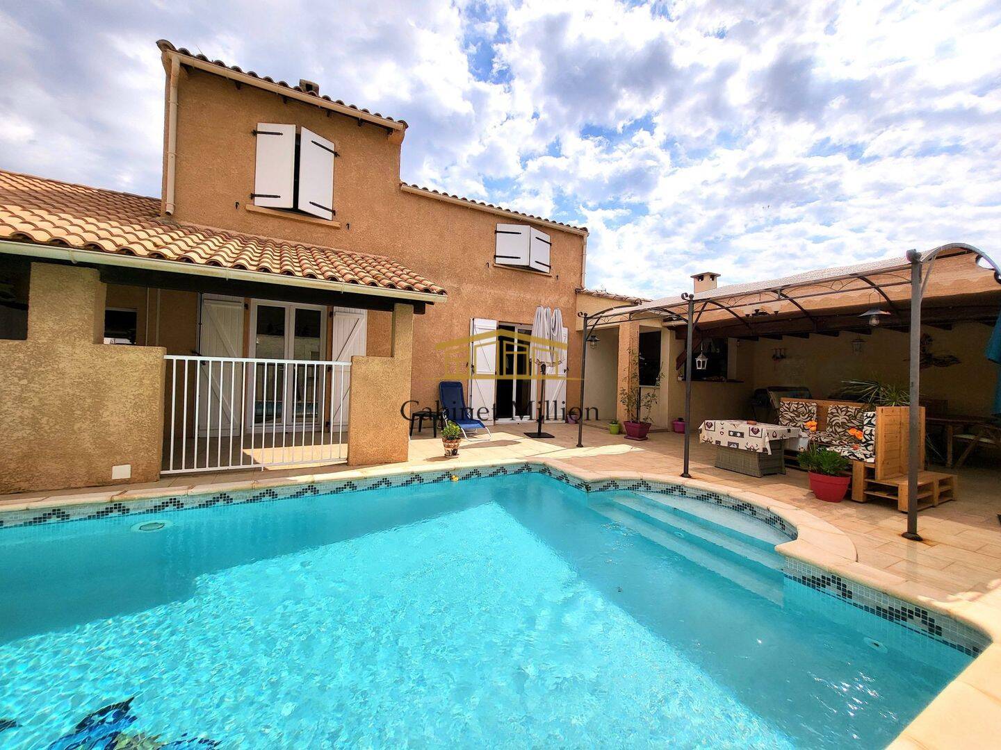 Maison 6 pièces 130 m² · à Vic-la-Gardiole · 130,3 m² · 550 000 €