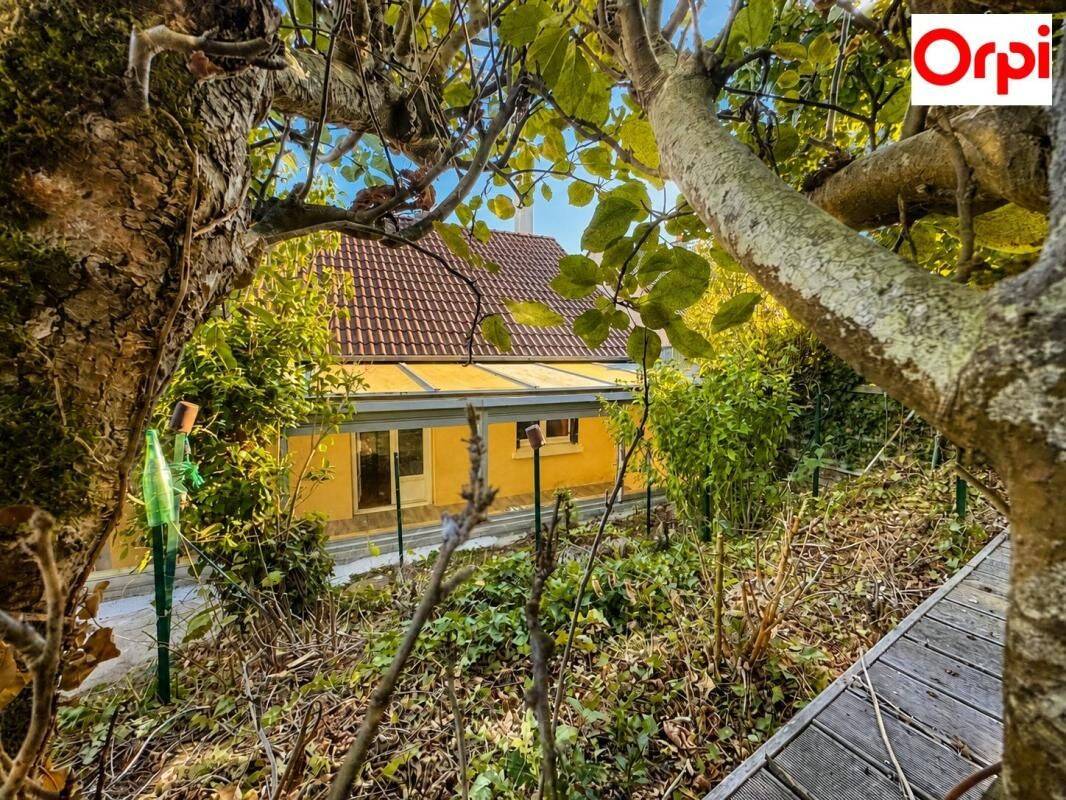 Maison 5 pièces 120 m² · à Étival-lès-le-Mans · 120,2 m² · 170 400 €
