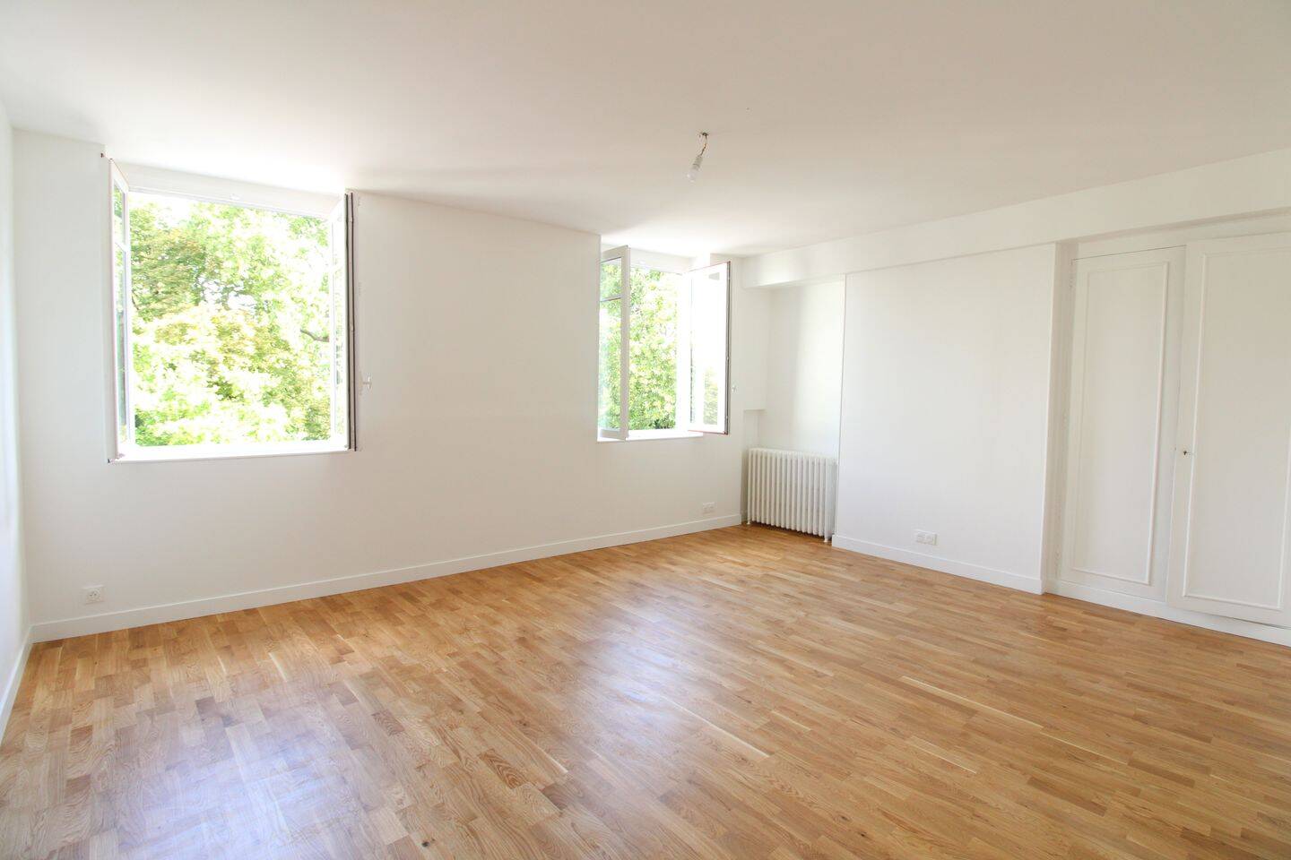 Appartement 2 pièces 59 m² · à Paris 7ème Arrondissement · 58,8 m² · 2 112 €
