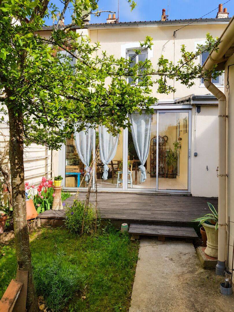 Maison 3 pièces 67 m² · à Chartres · 66,8 m² · 880 €