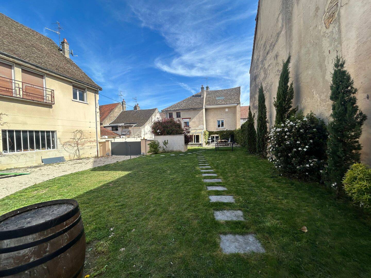 Maison 10 pièces 700 m² · à Beaune · 700 m² · 1 300 000 €