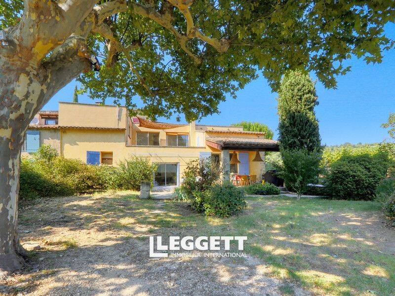 Maison 7 pièces 153 m² · à Saint-Martin-de-Castillon · 153 m² · 420 000 €