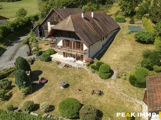Maison à vendre 1 260 000 € 7 pièces 3 chambres 400 m² 2 000 m² de terrain Lathuile 74210