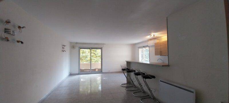 Appartement 3 pièces 84 m² · à Marseille 8ème Arrondissement · 84 m² · 1 420 €/mois