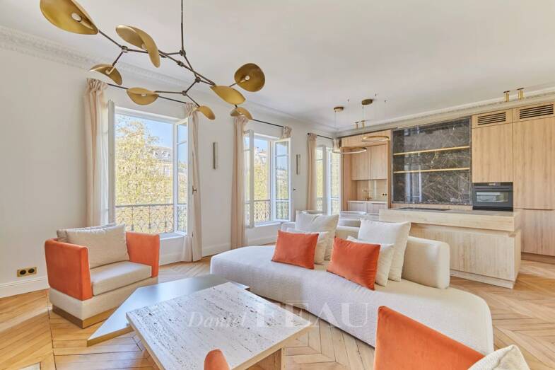 Appartement à louer 10 000 € 3 pièces 2 chambres 106 m² 4ème étage Paris 8ème 75008