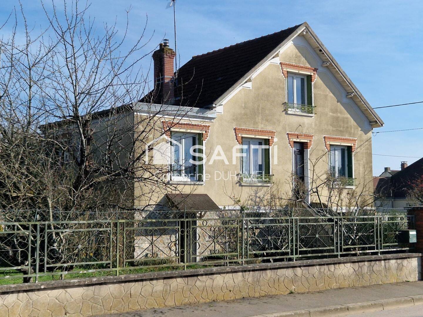 Maison 5 pièces 107 m² · à Sens · 107 m² · 154 000 €