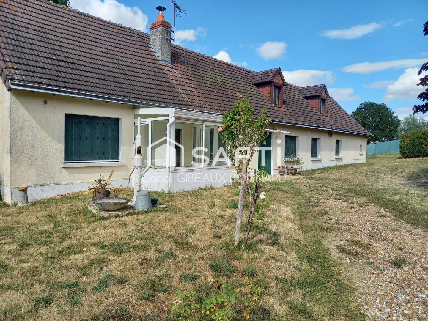 Maison 9 pièces 145 m² · à Cloyes-les-Trois-Rivières · 145 m² · 138 000 €