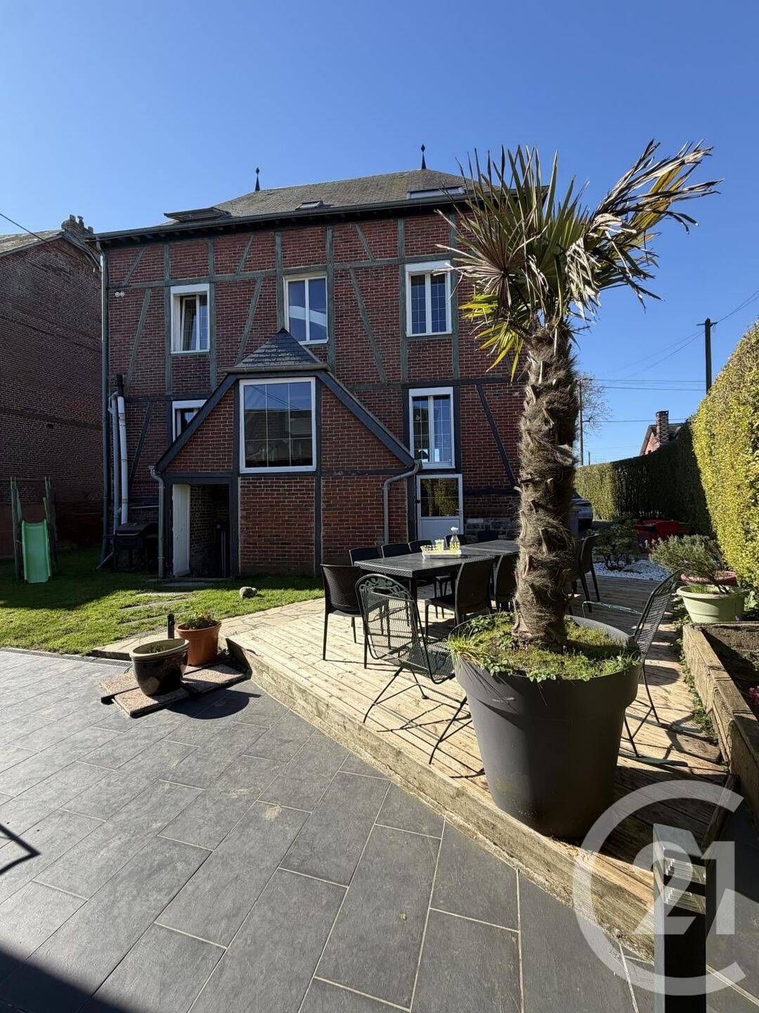 Maison 13 pièces 227 m² · à Gournay-en-Bray · 227 m² · 373 000 €