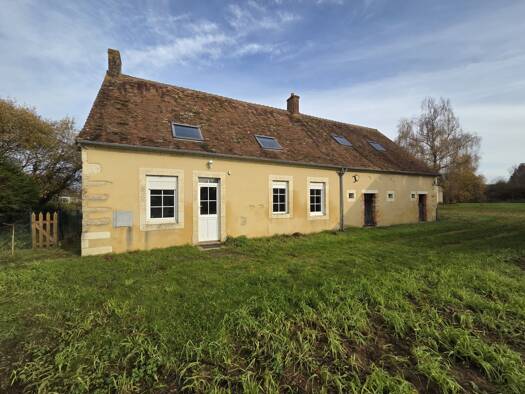 Maison à vendre 246 000 € 5 pièces 2 chambres 128 m² 5 068 m² de terrain Guécélard 72230