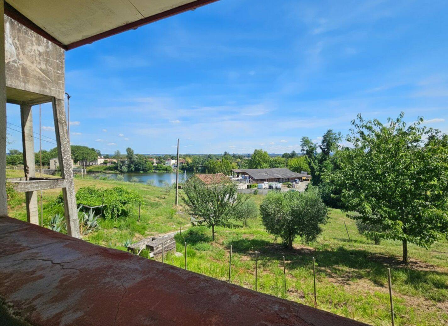 Maison 5 pièces 105 m² · à Clairac · 105 m² · 179 000 €
