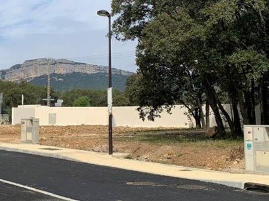 Terrain constructible viabilisé à vendre 225 000 € 400 m² de terrain Saint-Mathieu-de-Tréviers 34270