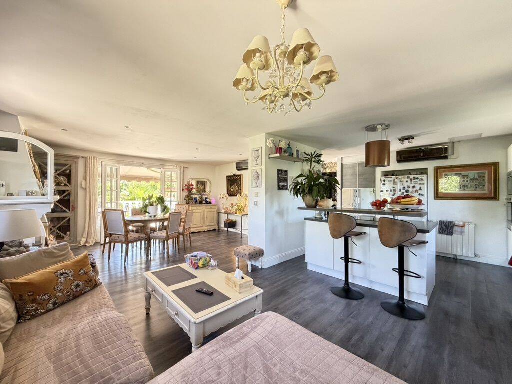 Maison 6 pièces 189 m² · à Peymeinade · 189 m² · 725 000 €