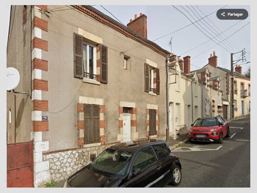 Immeuble à vendre 193 000 € 150 m² Faiencerie Gien 45500