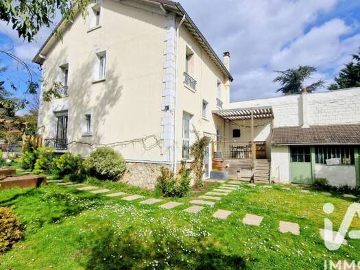 Maison à vendre 1 249 000 € 10 pièces 7 chambres 155 m² 559 m² de terrain Les Cotes Maisons-Laffitte 78600