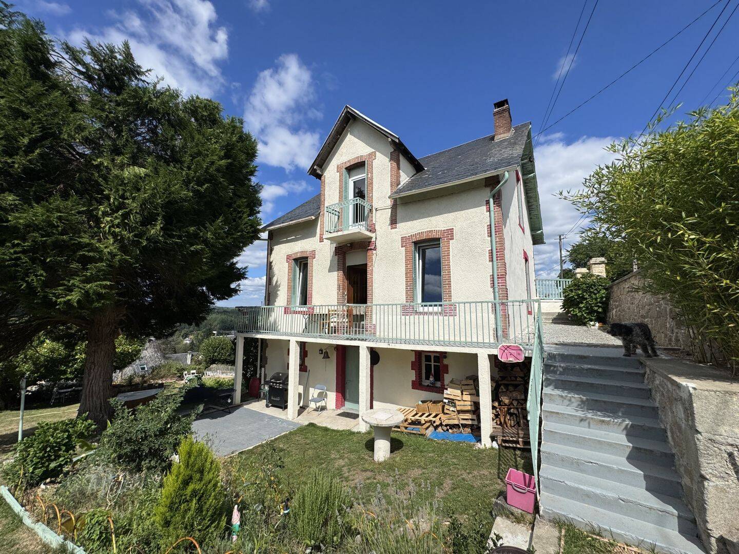 Maison 4 pièces 93 m² · à Ussel · 93 m² · 149 800 €