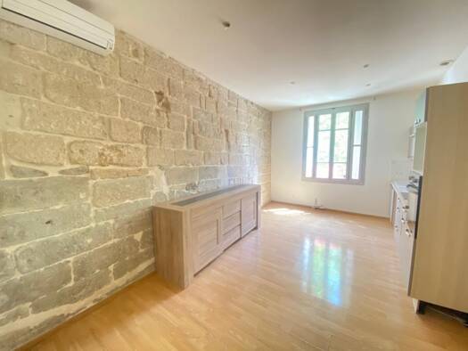 Appartement à vendre 135 000 € 3 pièces 2 chambres 51 m² 1 étages Barbentane 13570