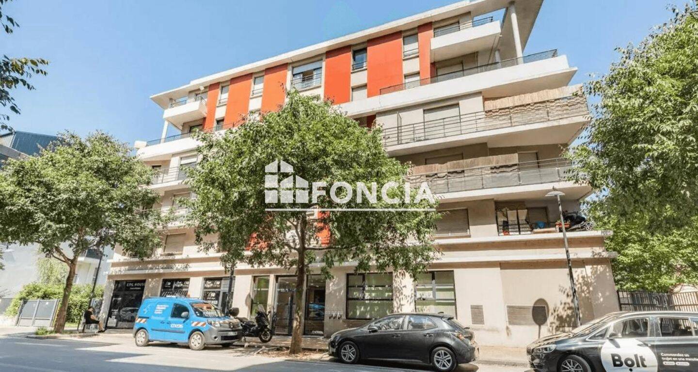 Appartement 1 pièce 23 m² · à Villeneuve-la-Garenne · 22,5 m² · 105 000 €