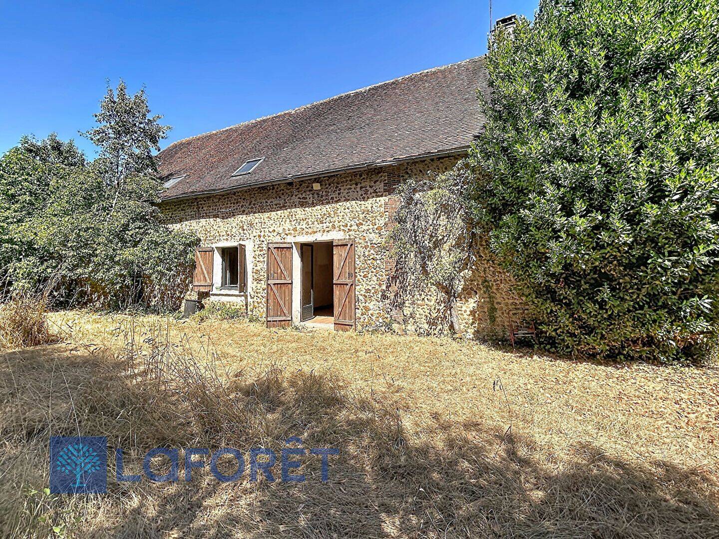 Maison 5 pièces 149 m² · à Armentières-sur-Avre · 149,4 m² · 99 000 €
