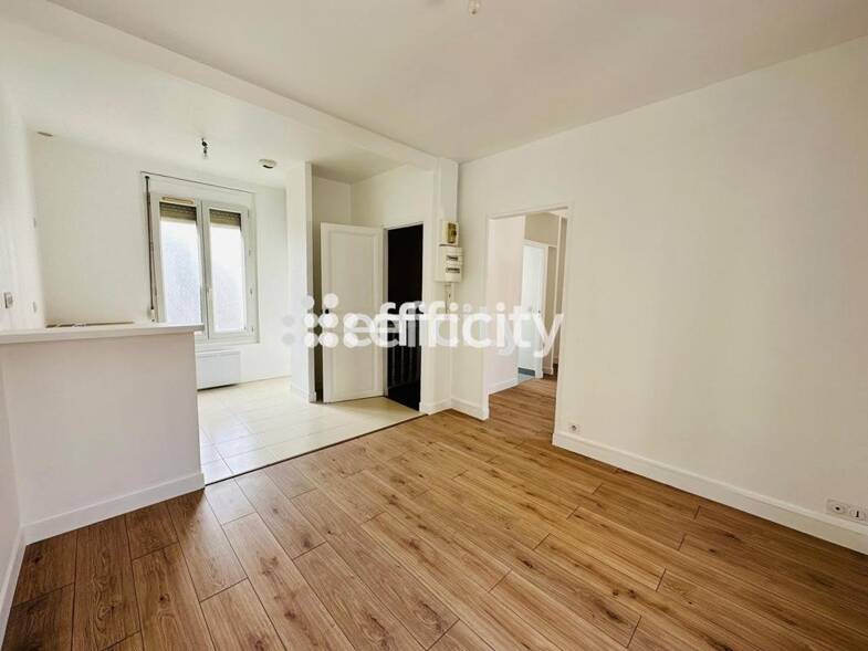 Appartement à vendre 123 200 € 2 pièces 1 chambre 39 m² Sous le toit, Étage 1/1 Victor Hugo Les Pavillons-sous-Bois 93320