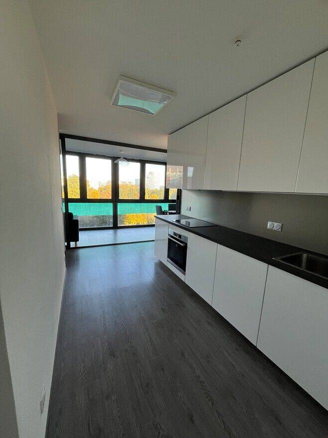 Appartement 1 pièce 38 m² · à Lille · 38,1 m² · 896 €