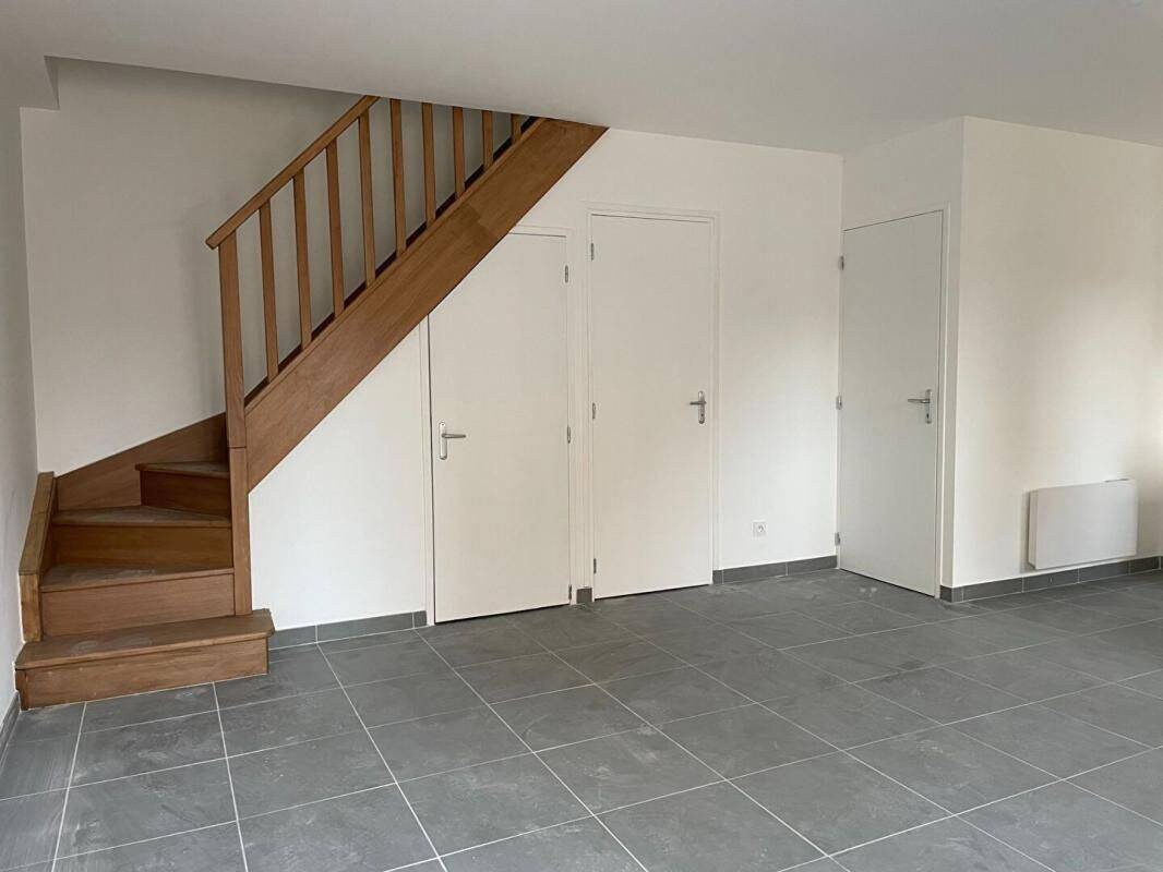 Appartement 3 pièces 58 m² · à La Ferté-Saint-Aubin · 58 m² · 740 €