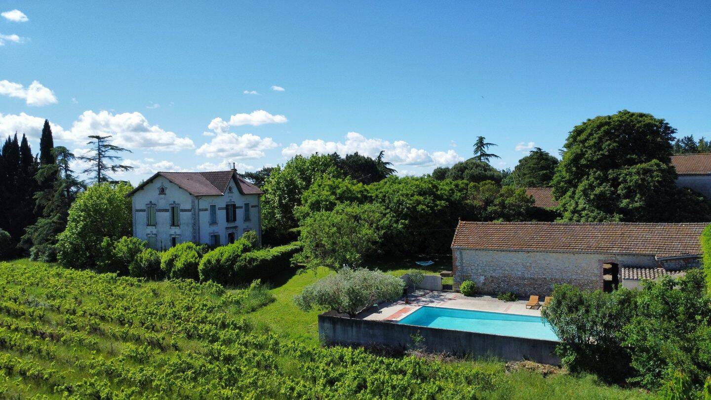 Maison 12 pièces 225 m² · à Cardet · 225 m² · 480 000 €