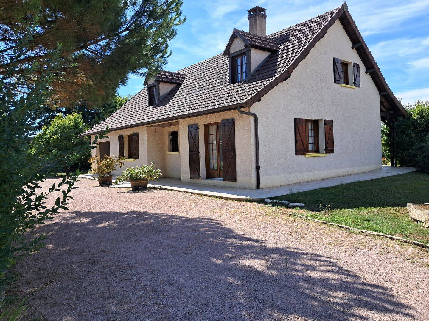 Maison 6 pièces 152 m² · à Fragnes-la Loyère · 152 m² · 314 000 €