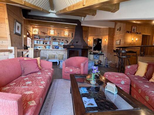 Duplex à vendre 2 473 800 € 6 pièces 5 chambres 132 m² Étage 2/3 Les Menuires Les Belleville 73440